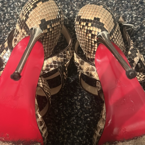 Christian Louboutin, size 37, snakeskin sandals - Picture 6 of 7